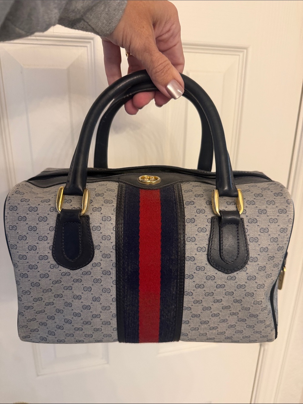 Blue vintage Gucci GG Boston Bag + Original Strap | 1980s Accessory Collection